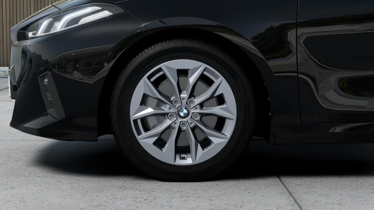 BMW 1-SERIE 120 Automaat / Sportstoelen / Achteruitrijcamera / Stoelverwarming