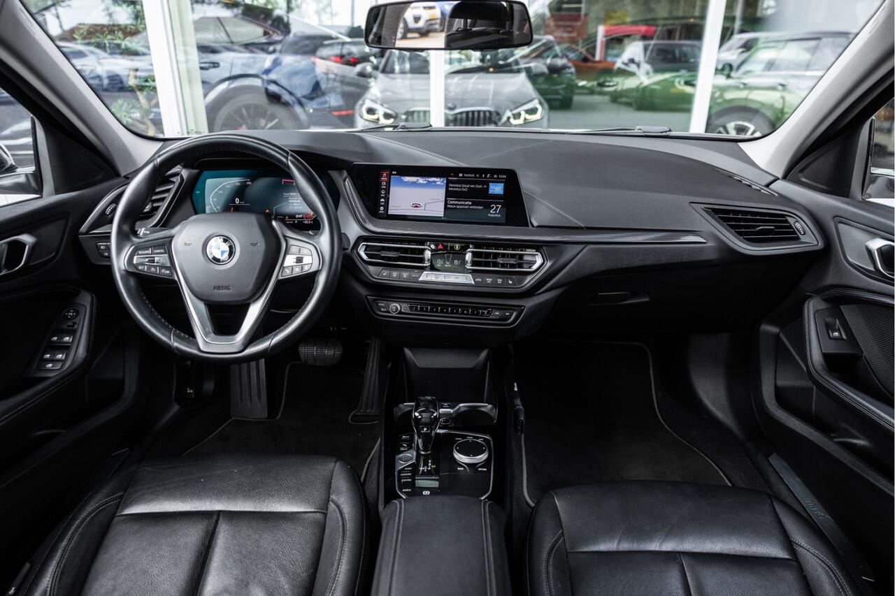 BMW 1-SERIE 118i High Executive Edition | Pano | Camera