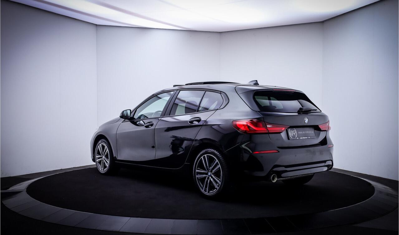 BMW 1-SERIE 118i Executive Edition PANO | FULL LED | LEDER | CARPLAY | NAVI | DAB+ | PDC V+A | LMV 17''
