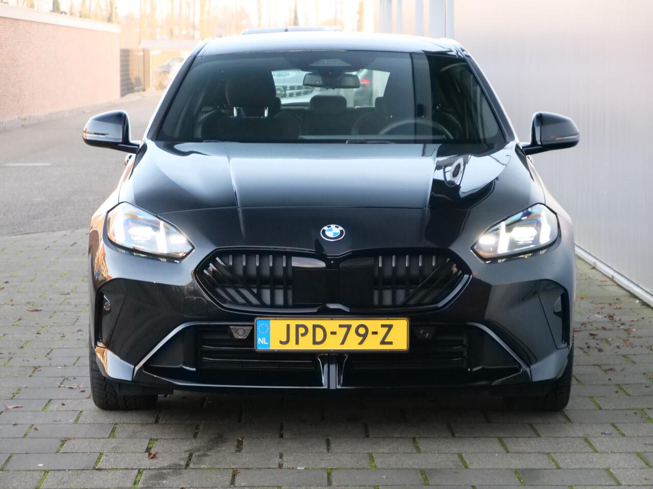 BMW 1-SERIE 116 automaat 123pk M Sportpakket Pro Stoelverwarming / Camera / Keyless entry