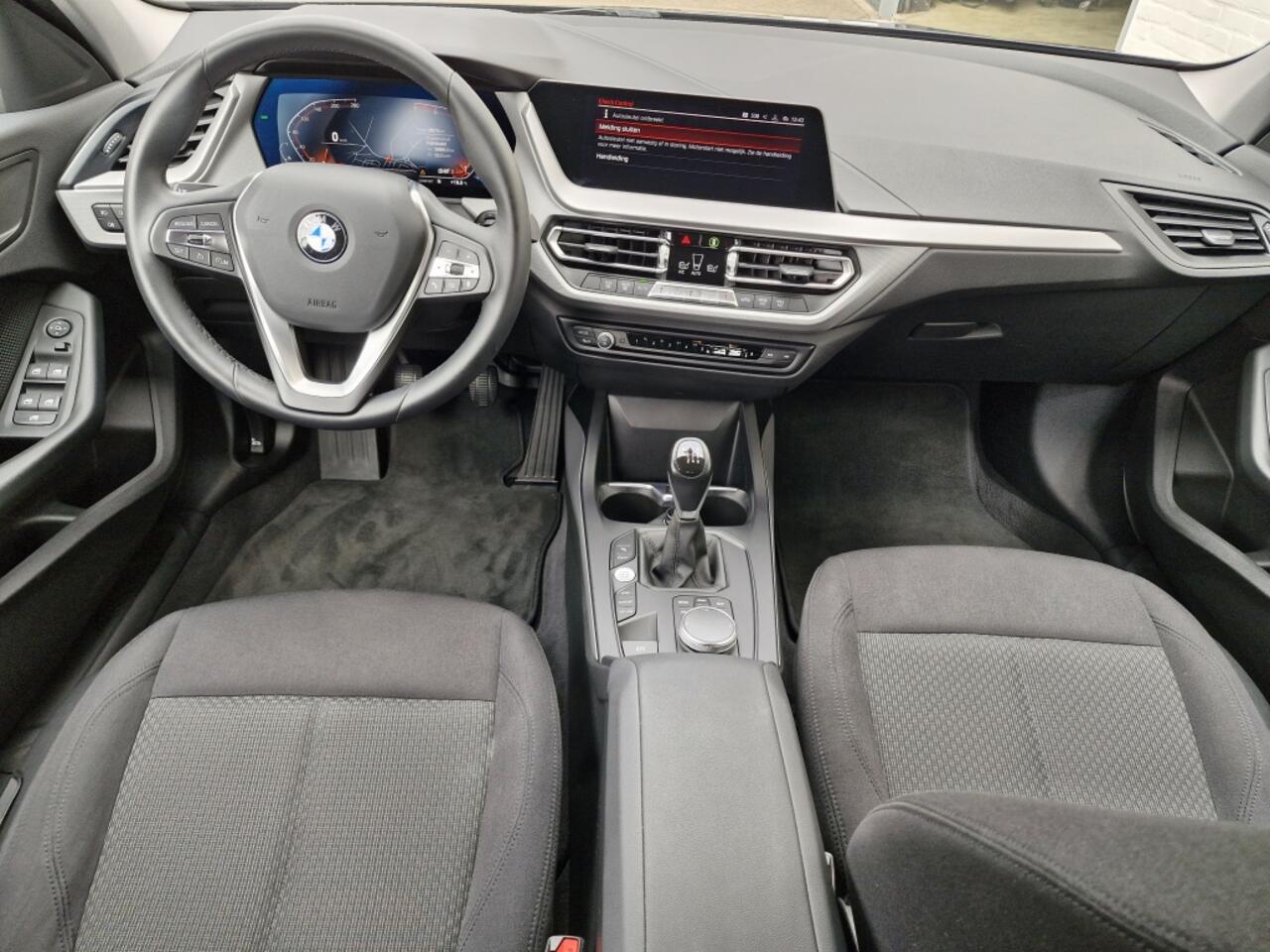 BMW 1-SERIE 118i Executive Editon | BMW Live Cockpit | Keyless | 18 '' LM |