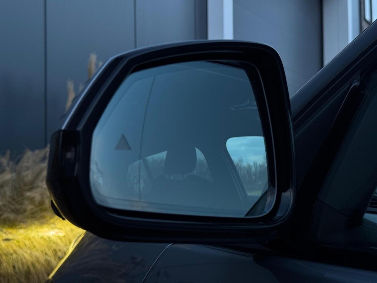 BMW 1-SERIE 120i M PACK 2025 LEDER SPORTVELGEN H&K LED WIDESCREEN