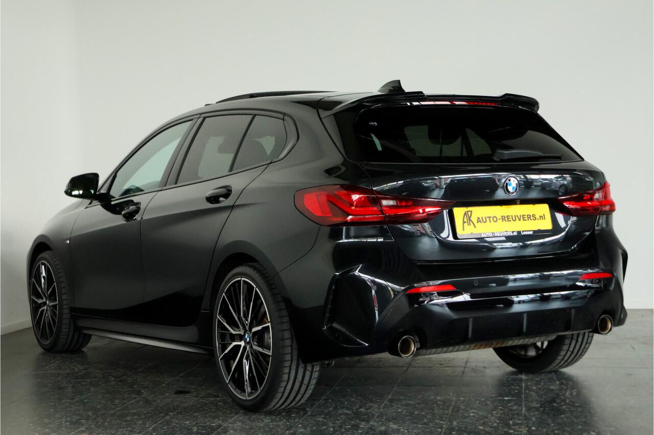 BMW 1-SERIE 120i M-Sport / Opendak / Kuipstoel / LED / Cam / CarPlay