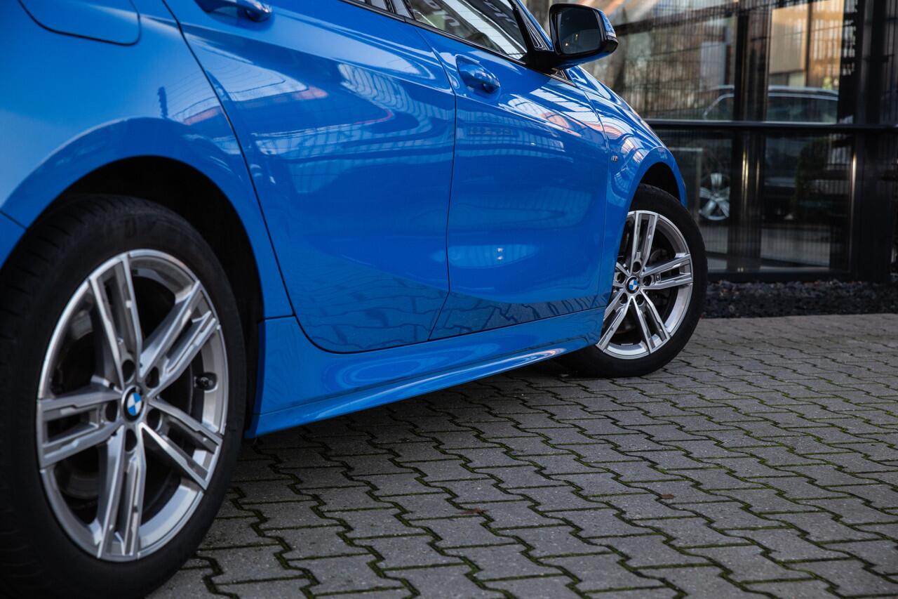 BMW 1-SERIE 120i M-sport | Apple Carplay/Android, Stoelverwarming, Navigatie,