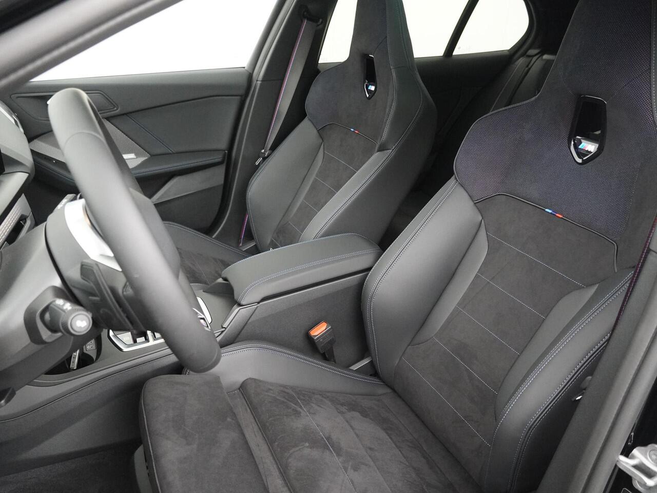 BMW 1-SERIE 123 xDrive | M Sport Pro | Travel Pack | Harman Kardon |