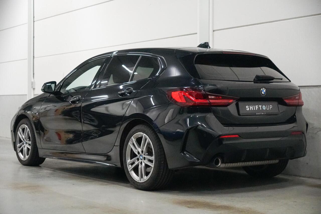 BMW 1-SERIE 118i M-Sport | CarPlay | Stuurverwarming