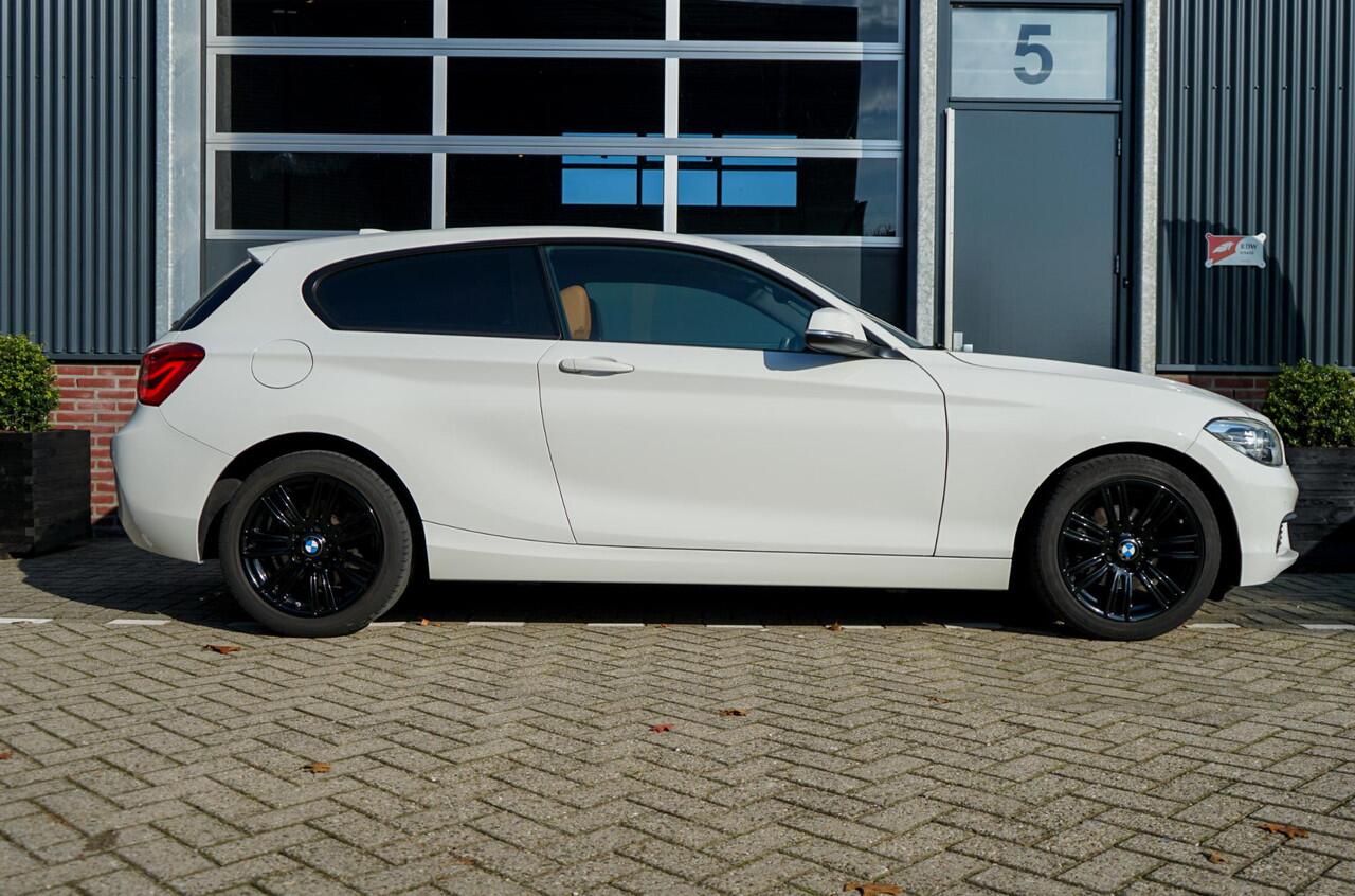 BMW 1-SERIE 118i High Executive
