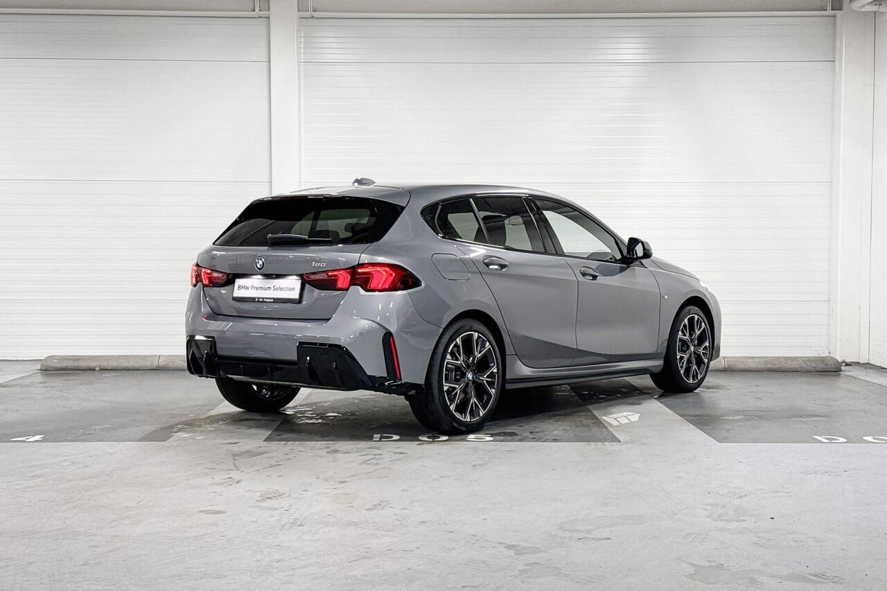 BMW 1-SERIE 120 | M-Sport | Innovation Pack | Head-up Display | Harman/Kardon | Comfort Access
