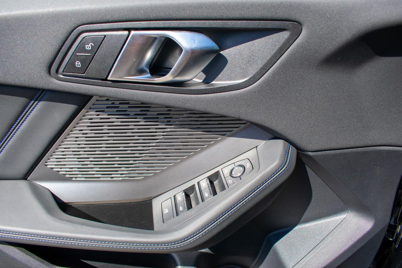 BMW 1-SERIE 120 M Sport Design Edition -ACC-Dab-Trekhaak-