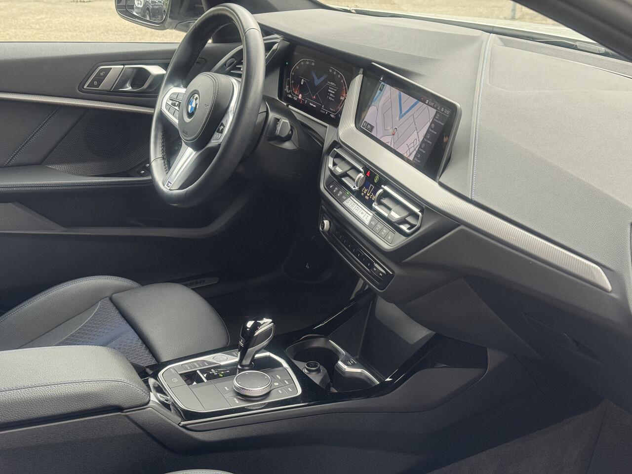 BMW 1-SERIE 118i High Exe, M-Pakket DAB-tuner, Apple/Android, Lichtpakket . Neem contact op en we maken een afspraak!