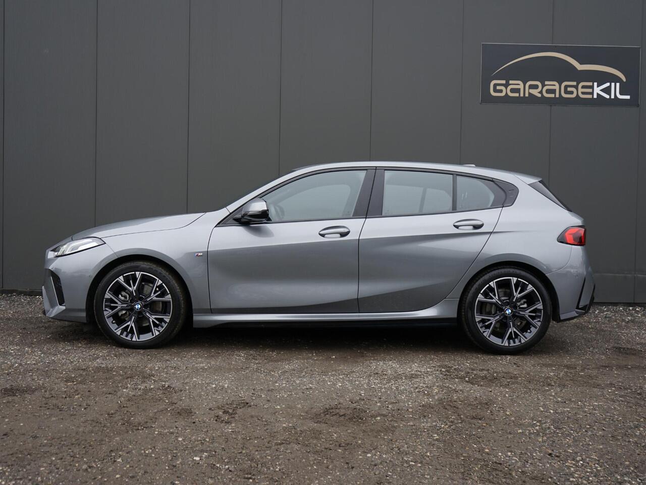 BMW 1-SERIE 120 M-Sport 1ste eig. / Dealeronderh. / Driving Ass. Plus / Shadow Line / Stoelverwarming / Adaptief M onderstel / Active Guard
