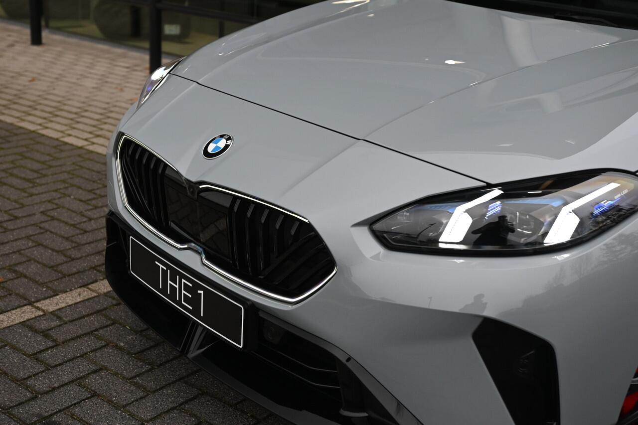 BMW 1-SERIE 120 High Executive M Sport Automaat / Sportstoelen / Adaptieve LED / Head-Up / M Adaptief onderstel / Parking Assistant Plus / Comfort Access