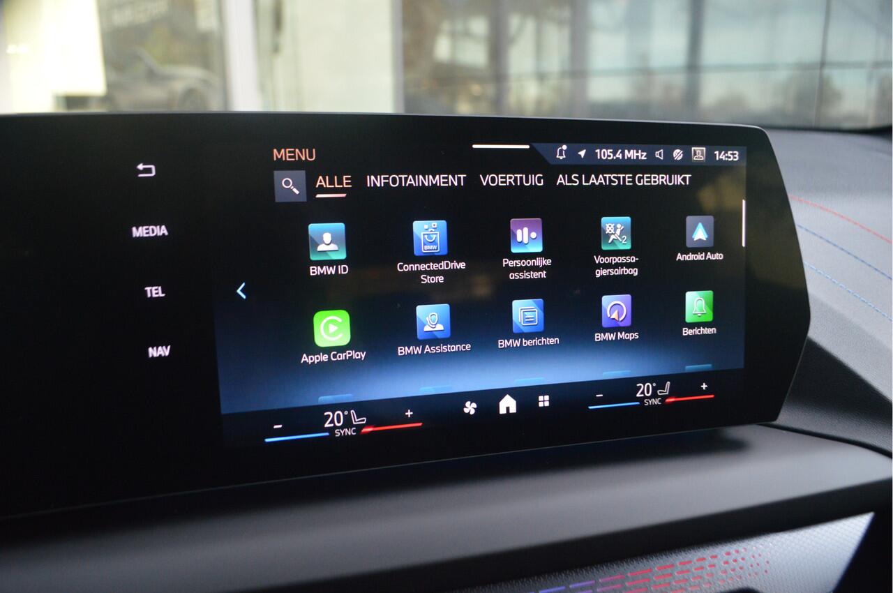 BMW 1-SERIE 120 M Sport Automaat / Sportstoelen / Achteruitrijcamera / M Adaptief onderstel / Comfort Access / Adaptieve LED / Harman-Kardon