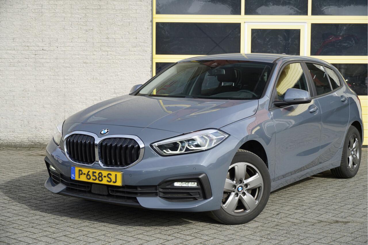 BMW 1-SERIE 118i Automaat! Business Edition BJ2022 Lmv 16" | Led V+A | Pdc | Navi | Virtual cockpit | Climate control | Cruise control | Getint glas