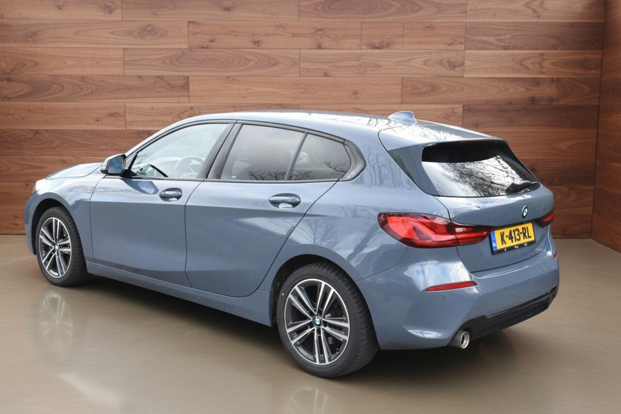 BMW 1-SERIE 118i High Executive SPORTLINE | SPORTLEDER | TREKHAAK | STOEL/STUUR VERW