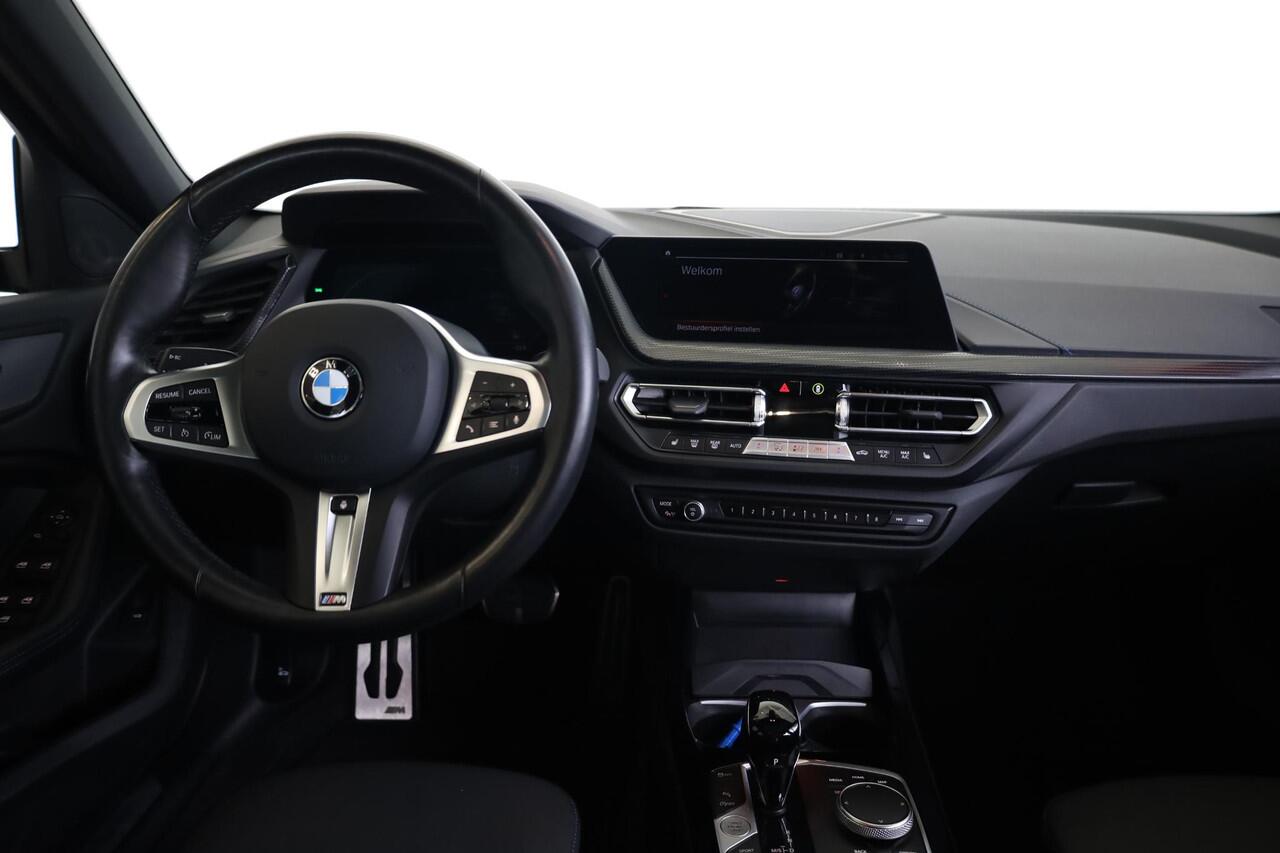 BMW 1-SERIE 118i | M Sportpakket | Premium Pack | Comfort Pack | LED Pack | Parking Assistant