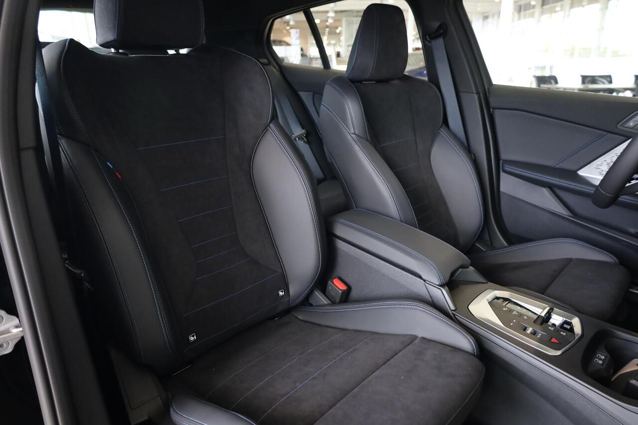 BMW 1-SERIE 120 M Sportpakket | Driving Assitant | Achteruitrijcamera | Stoelverwarming