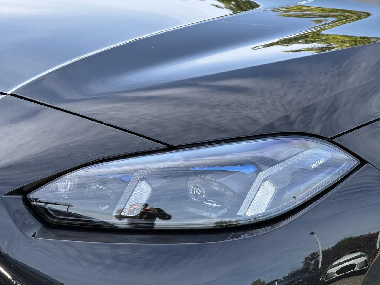 BMW 1-SERIE M135 xDrive | M-Sport Pro | 19'' | Panorama | Stuur + Stoelverw. | Harman/Kardon