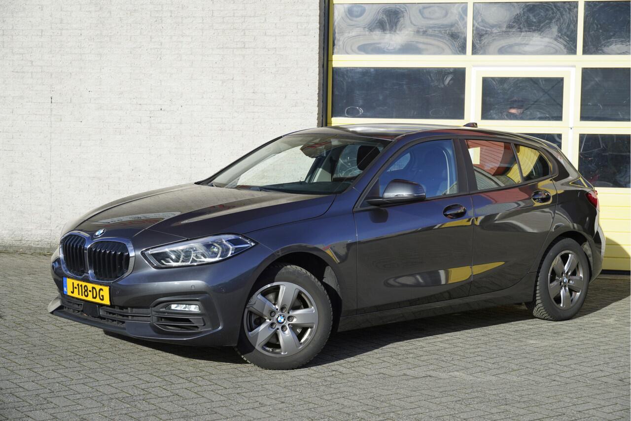 BMW 1-SERIE 118i Automaat! 5drs Executive BJ2020 Lmv 16" | Led | Pdc | Navi | Virtual cockpit | Climate control | Cruise control | Getint glas