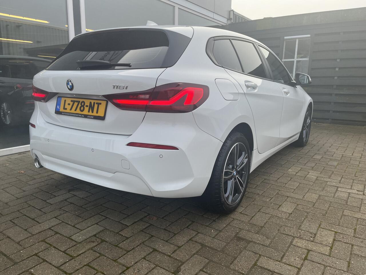 BMW 1-SERIE 116i Business Edition / Clima / Virtual / Led / Pdc 50%deal 8975 ACTIE