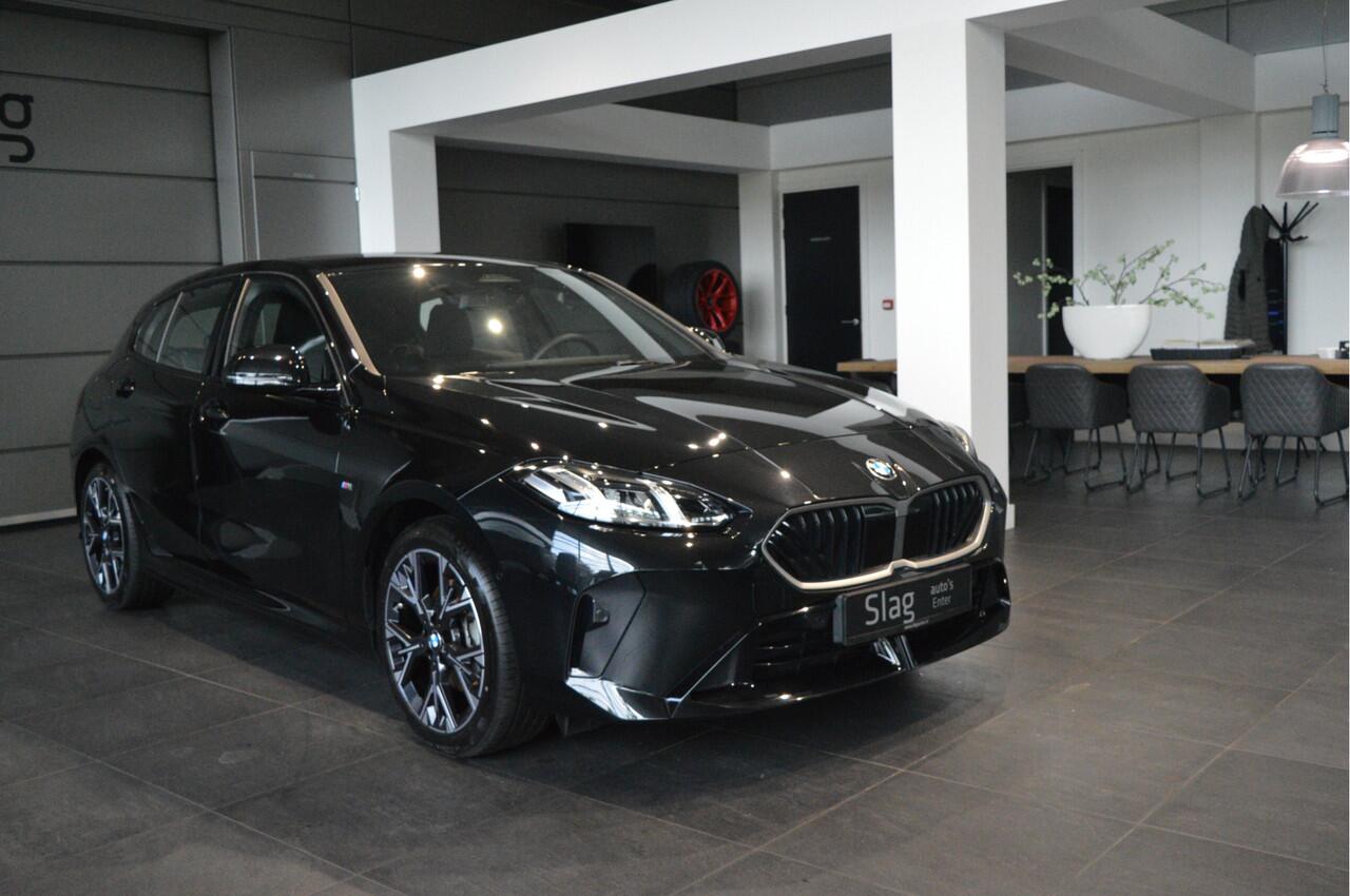 BMW 1-SERIE 120 M Sport navi camera led cruise 18 inch nieuw model !!