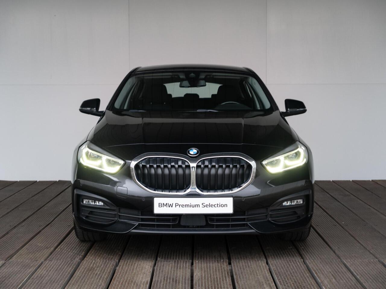 BMW 1-SERIE 118i | Executive | Cruise Control | PDC | Trekhaak