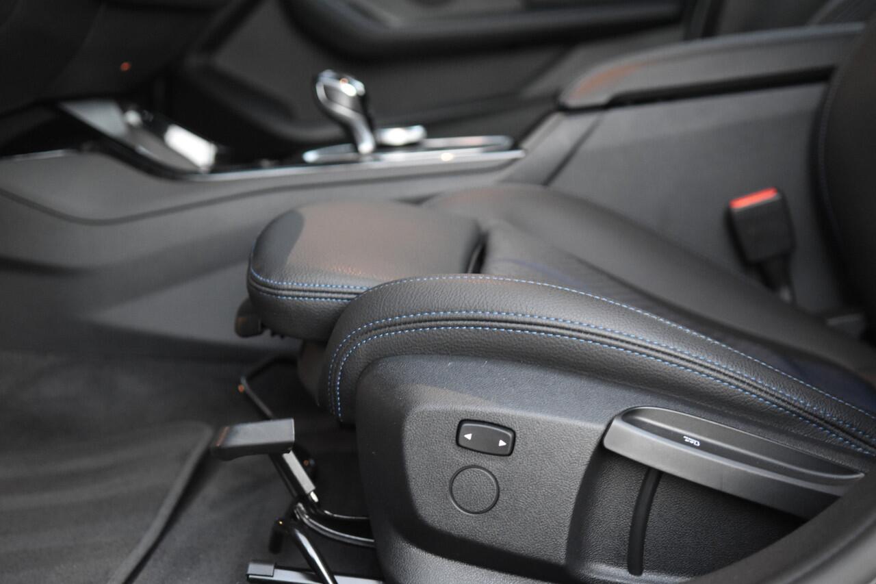 BMW 1-SERIE 120i M-Sport Edition * LED * M-Sportpakket * M-Onderstel *