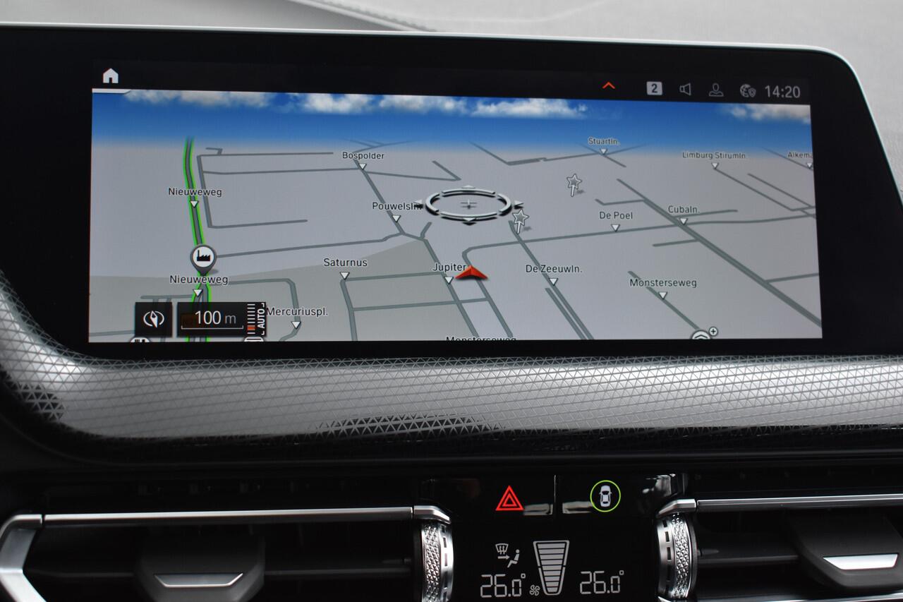 BMW 1-SERIE 118i Sport Line 1.5 100kW Automaat/Navigatie/carplay/stoelverwarming/btw auto