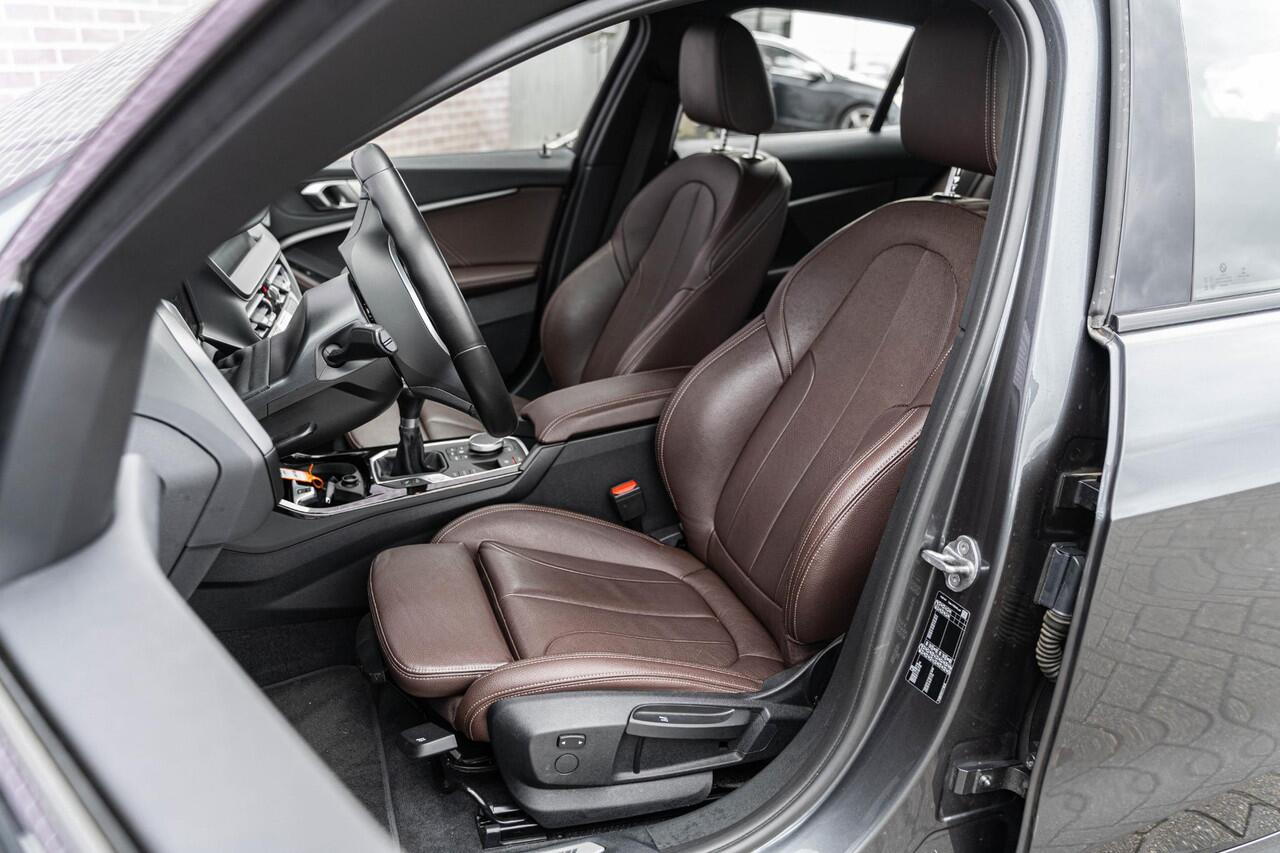 BMW 1-SERIE 116i Business Edition Plus | M-Sport | Cruise Control | LED Koplampen | Stoelverwarming | BMW Live Dashboard | Sportstoelen | Climate Control