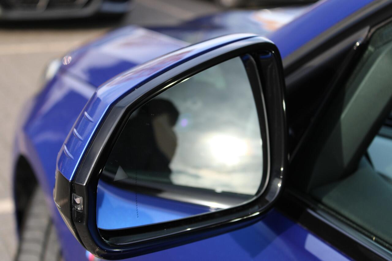 BMW 1-SERIE 120 M Sport Automaat / Sportstoelen / Achteruitrijcamera / M Adaptief onderstel / Stoelverwarming