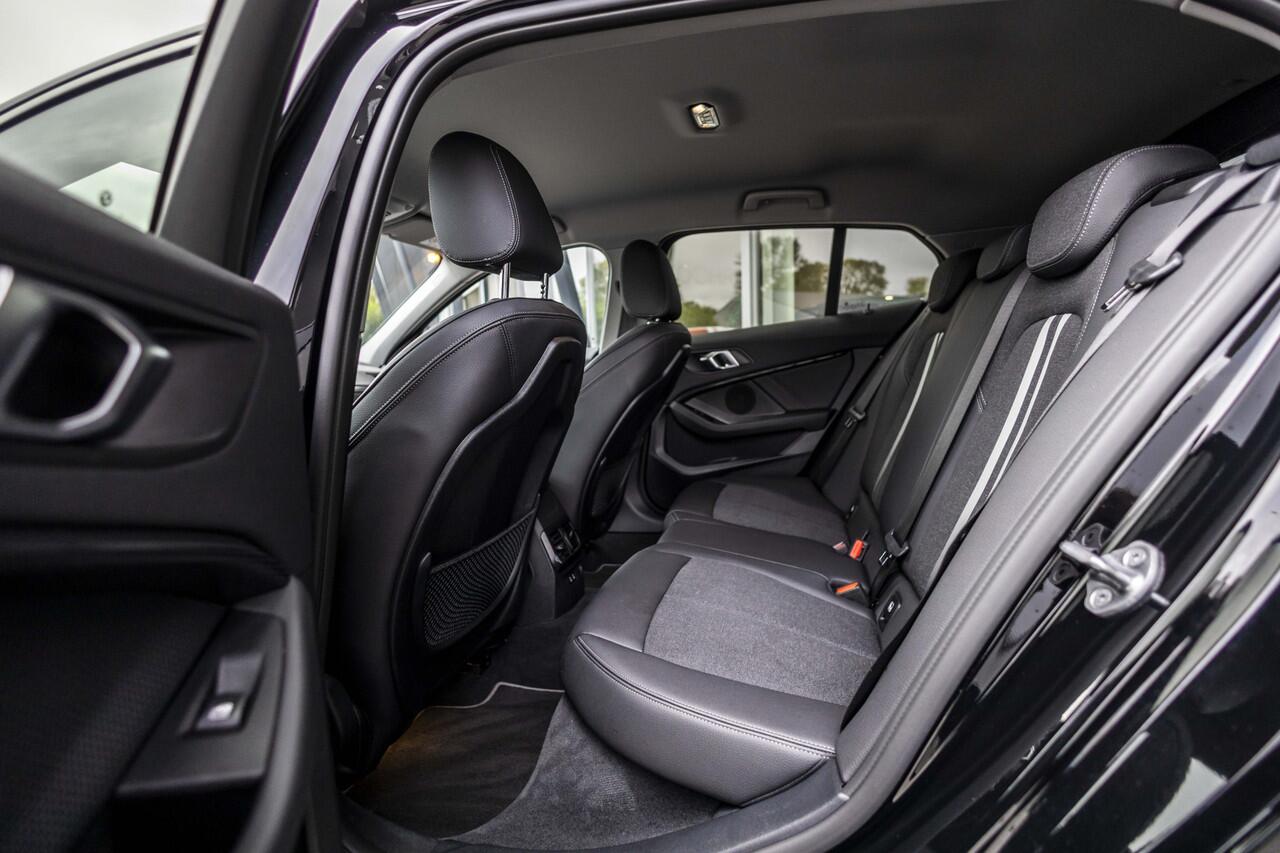 BMW 1-SERIE 118i Business Edition | LED | NL Auto | Carplay