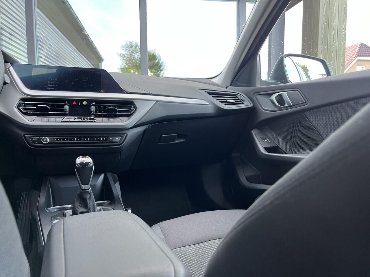 BMW 1-SERIE 118i lage km