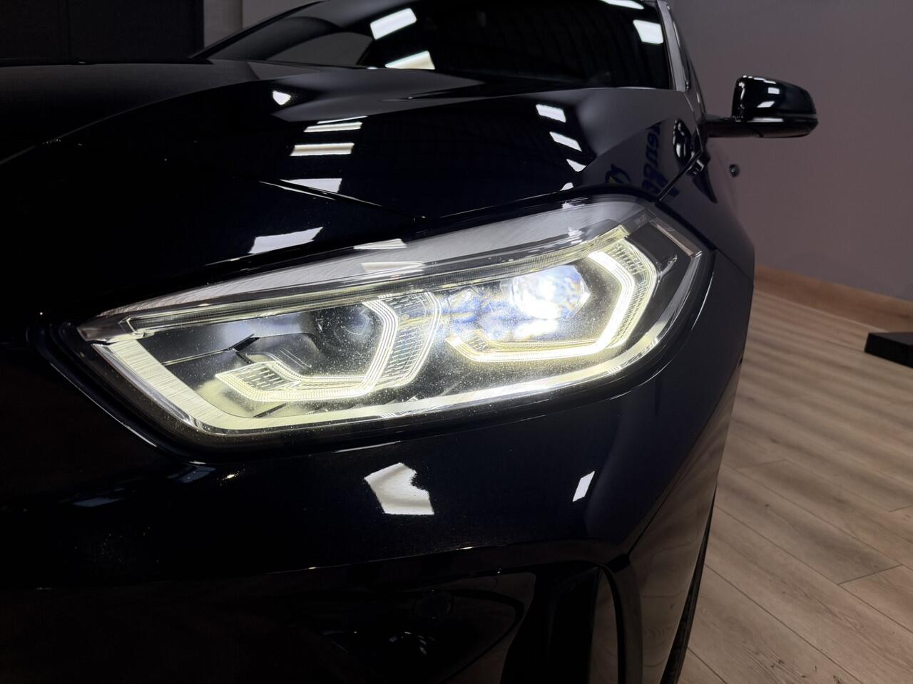 BMW 1-SERIE 118i M Sport Kuipstoelen Airco ECC | Panorama | Harman Kardon | Memory | Head Up | Adaptive Cruise | Sfeer | Camera | Isofix | NAP