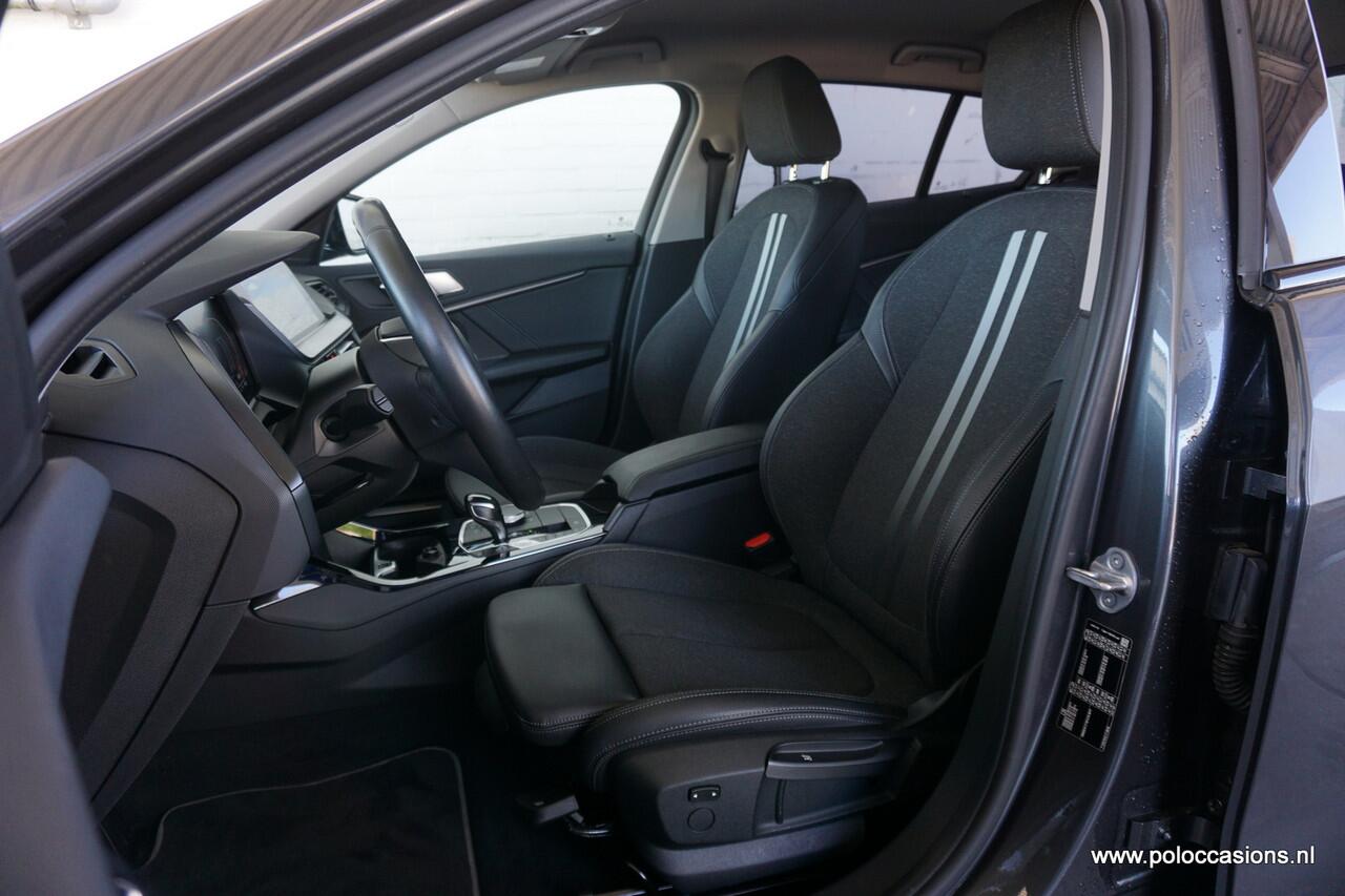 BMW 1-SERIE 118i Sport-line | Sportinter | DAB+ | Automaat | Carplay