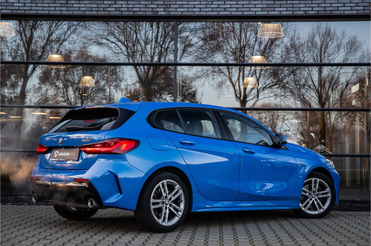 BMW 1-SERIE 120i M-sport | Apple Carplay/Android, Stoelverwarming, Navigatie,