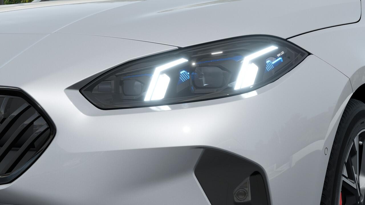 BMW 1-SERIE 120 M Sport Automaat / Sportstoelen / Achteruitrijcamera / M Adaptief onderstel / Comfort Access / Adaptieve LED / Stoelverwarming