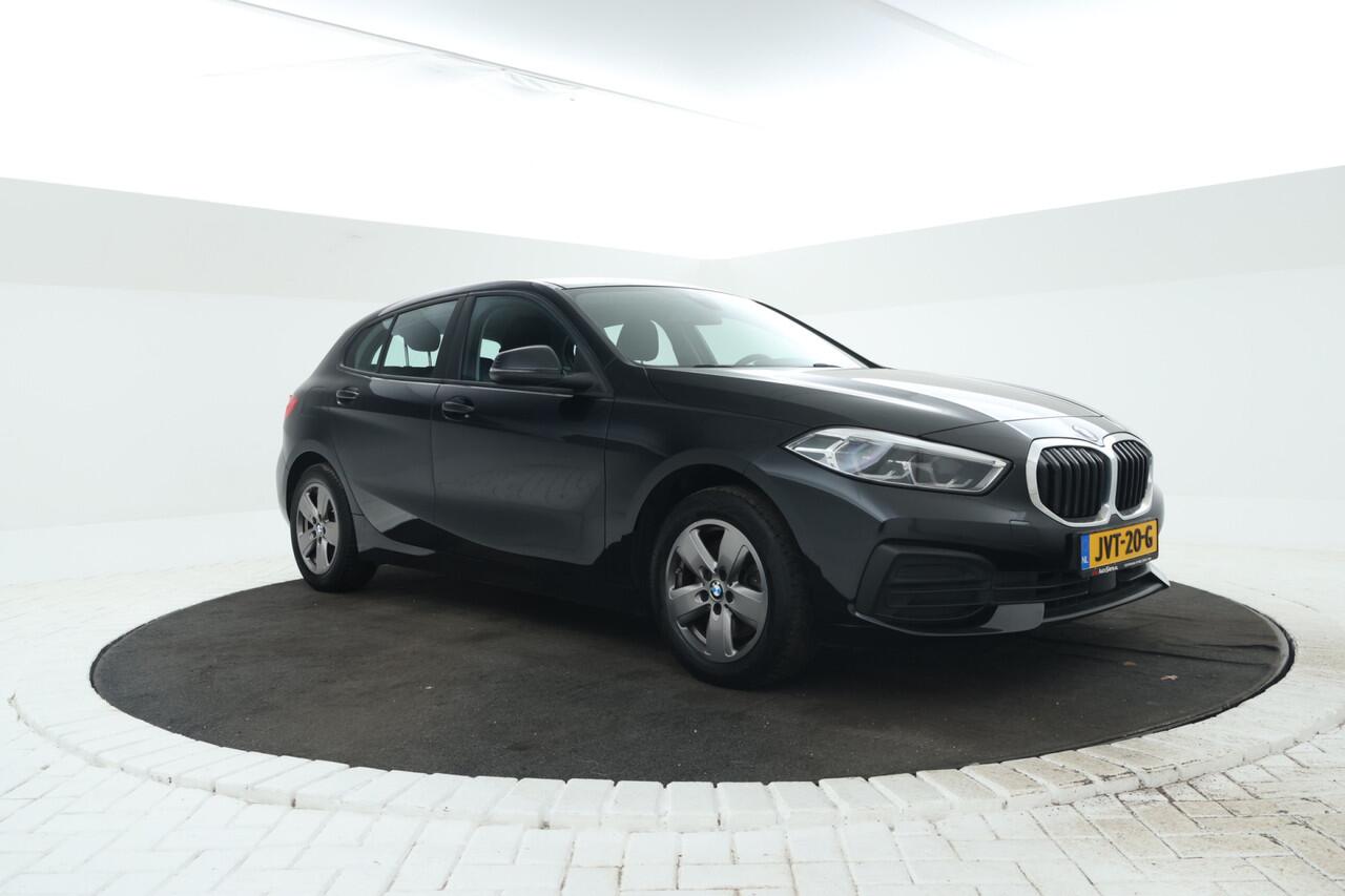BMW 1-SERIE 116d High Executive 5 Deurs hb, Navigatie, Climate