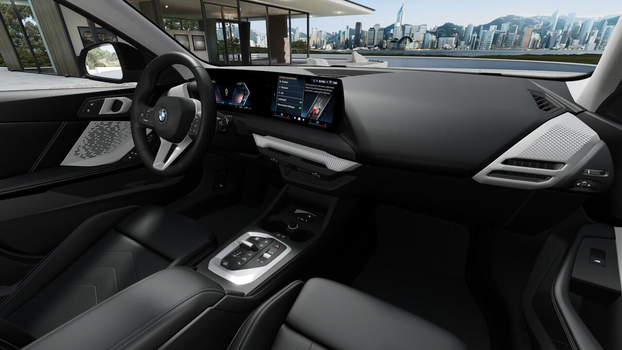 BMW 1-SERIE 120 Automaat / Sportstoelen / Achteruitrijcamera / Parking Assistant / Stoelverwarming