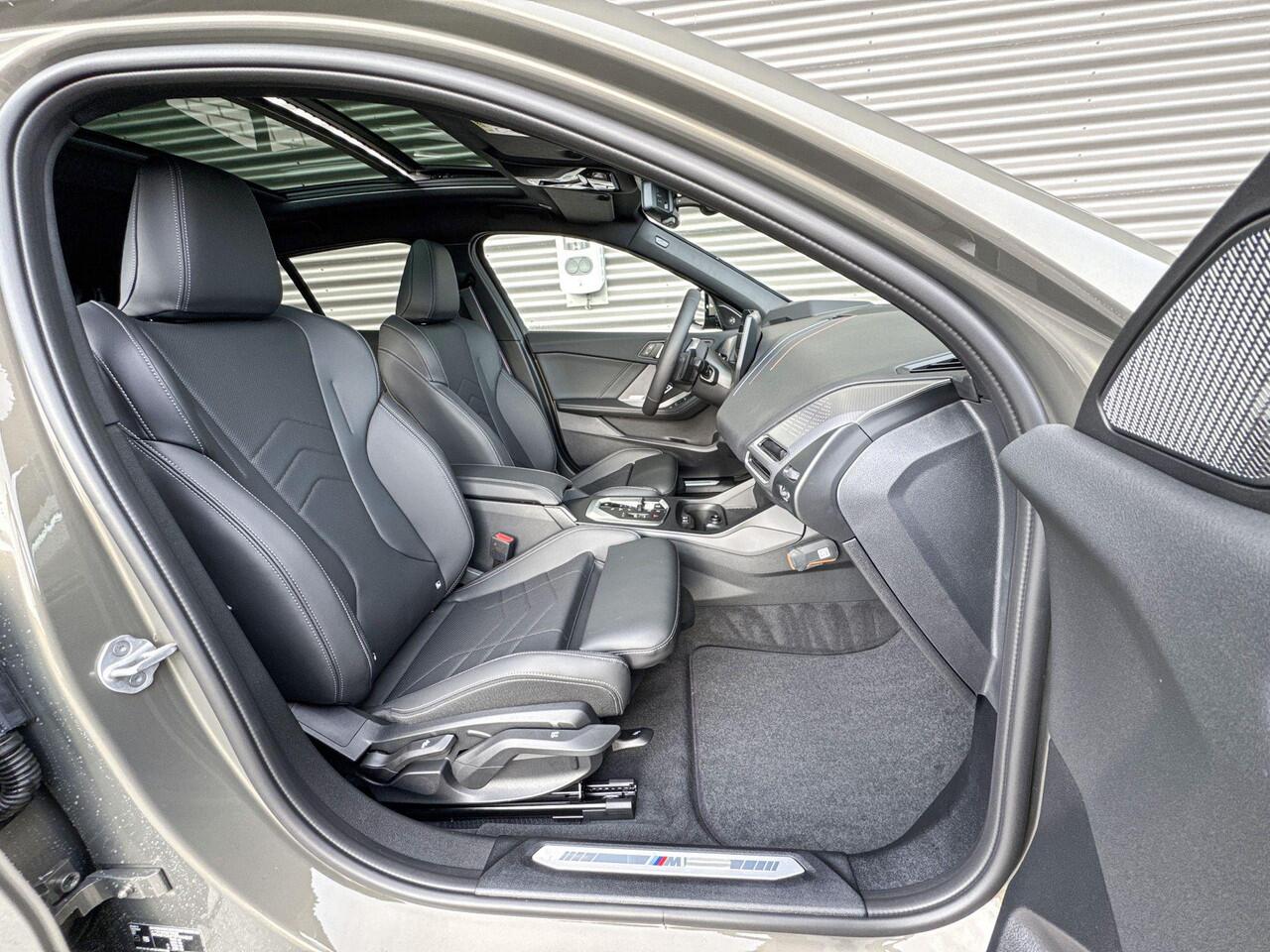 BMW 1-SERIE 120 M Sportpakket Pro / Innovation Pack / Comfort Access / Panoramadak