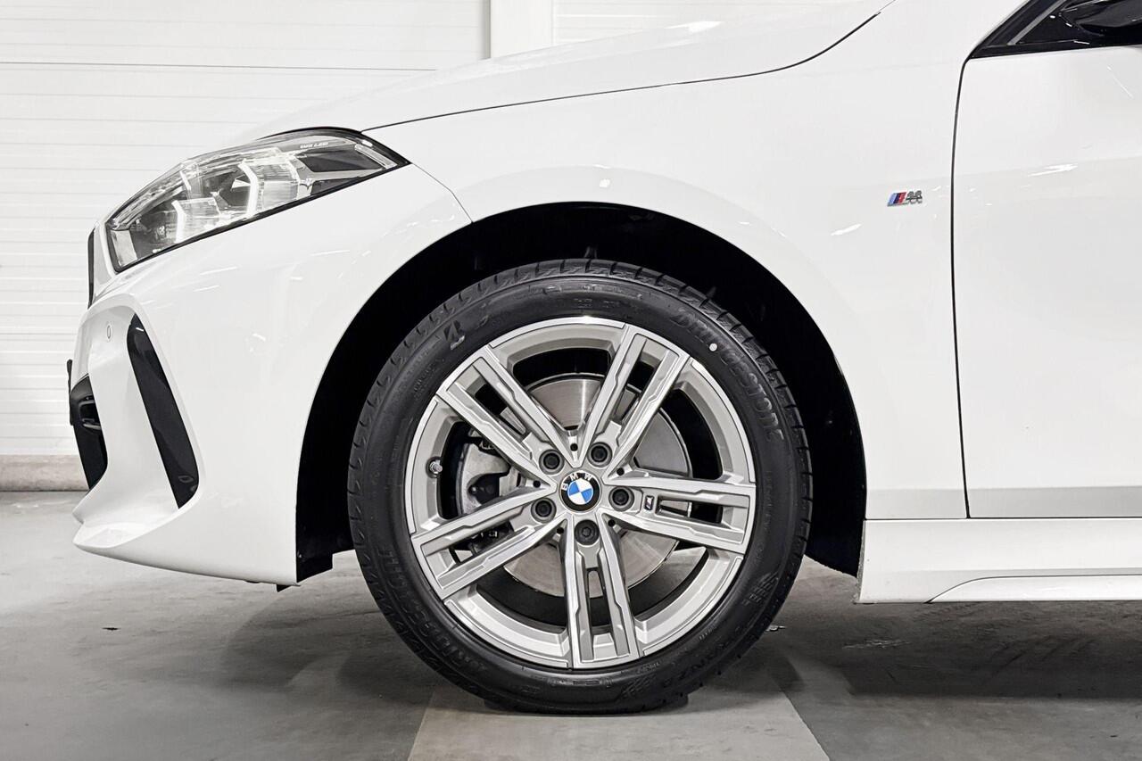 BMW 1-SERIE 118i Business Edition | M-Sport | Cruise Control | HiFi