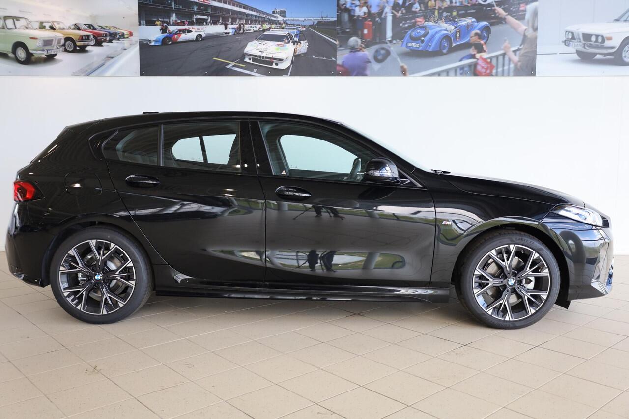 BMW 1-SERIE 120 M Sportpakket | Driving Assitant | Achteruitrijcamera | Stoelverwarming