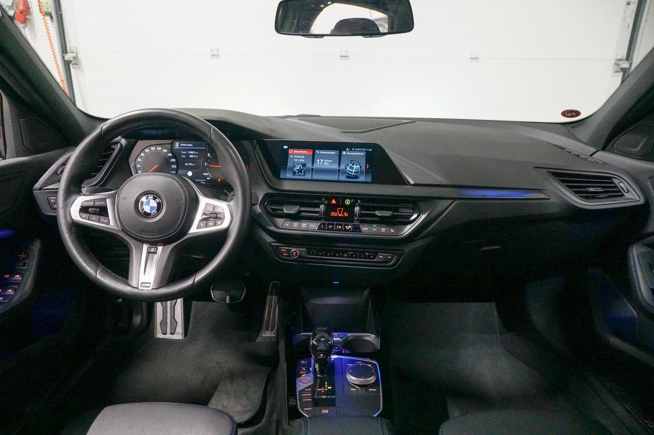 BMW 1-SERIE 118i M-Sport | CarPlay | Stuurverwarming