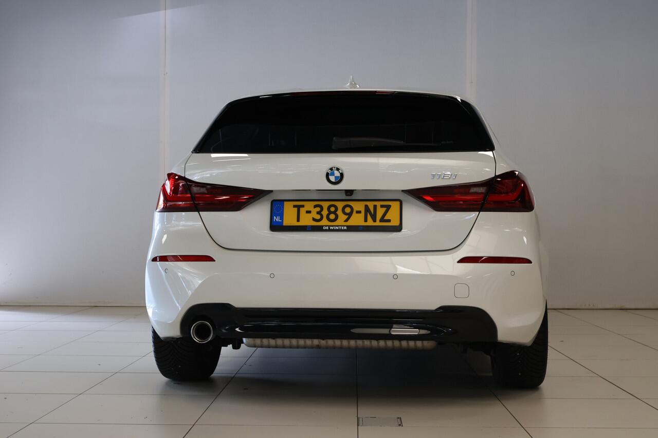 BMW 1-SERIE 118i | LED | Automaat | Clima | Camera | .