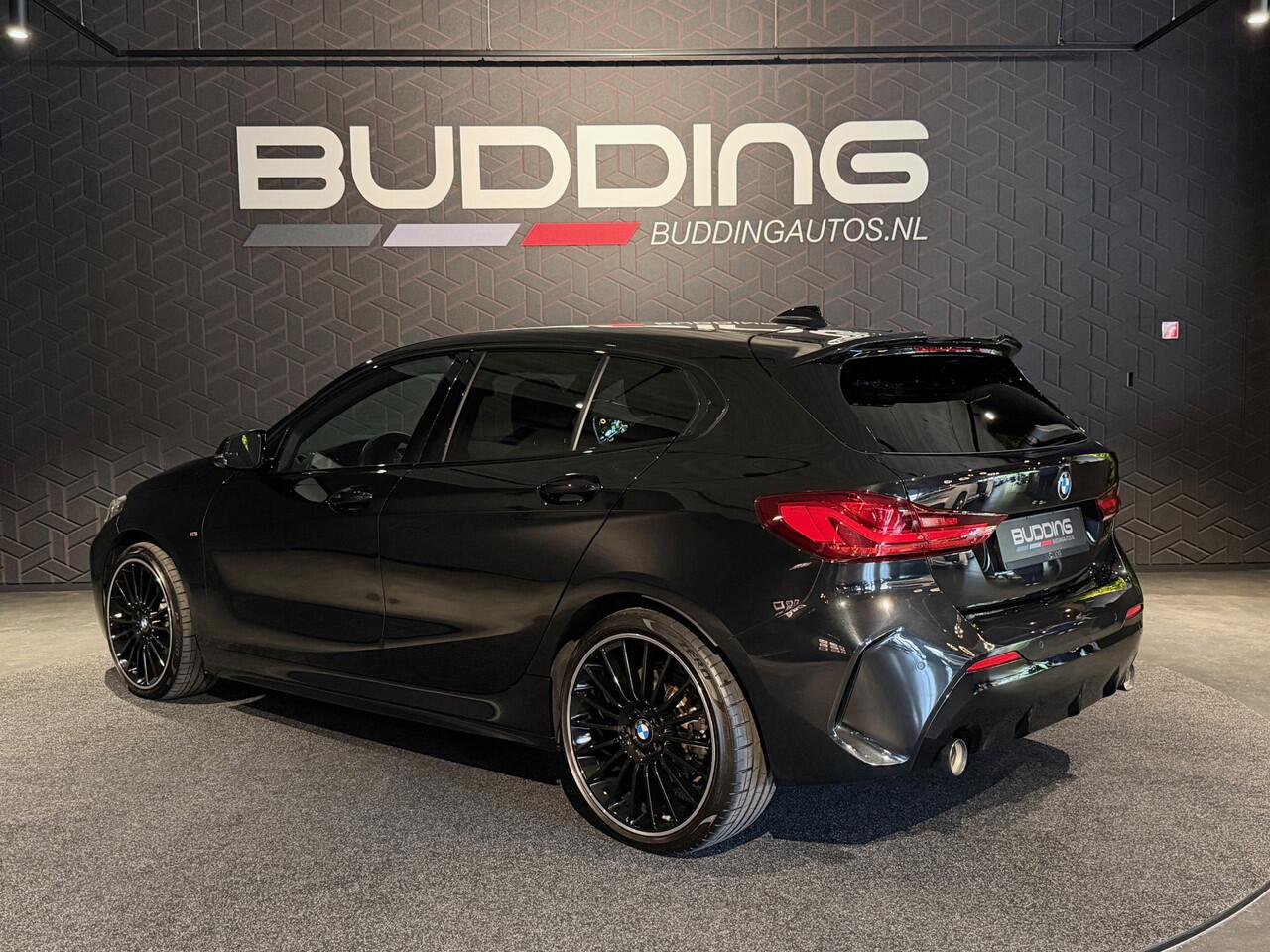 BMW 1-SERIE 120i Business Ed | M-sport | Leder | CarPlay