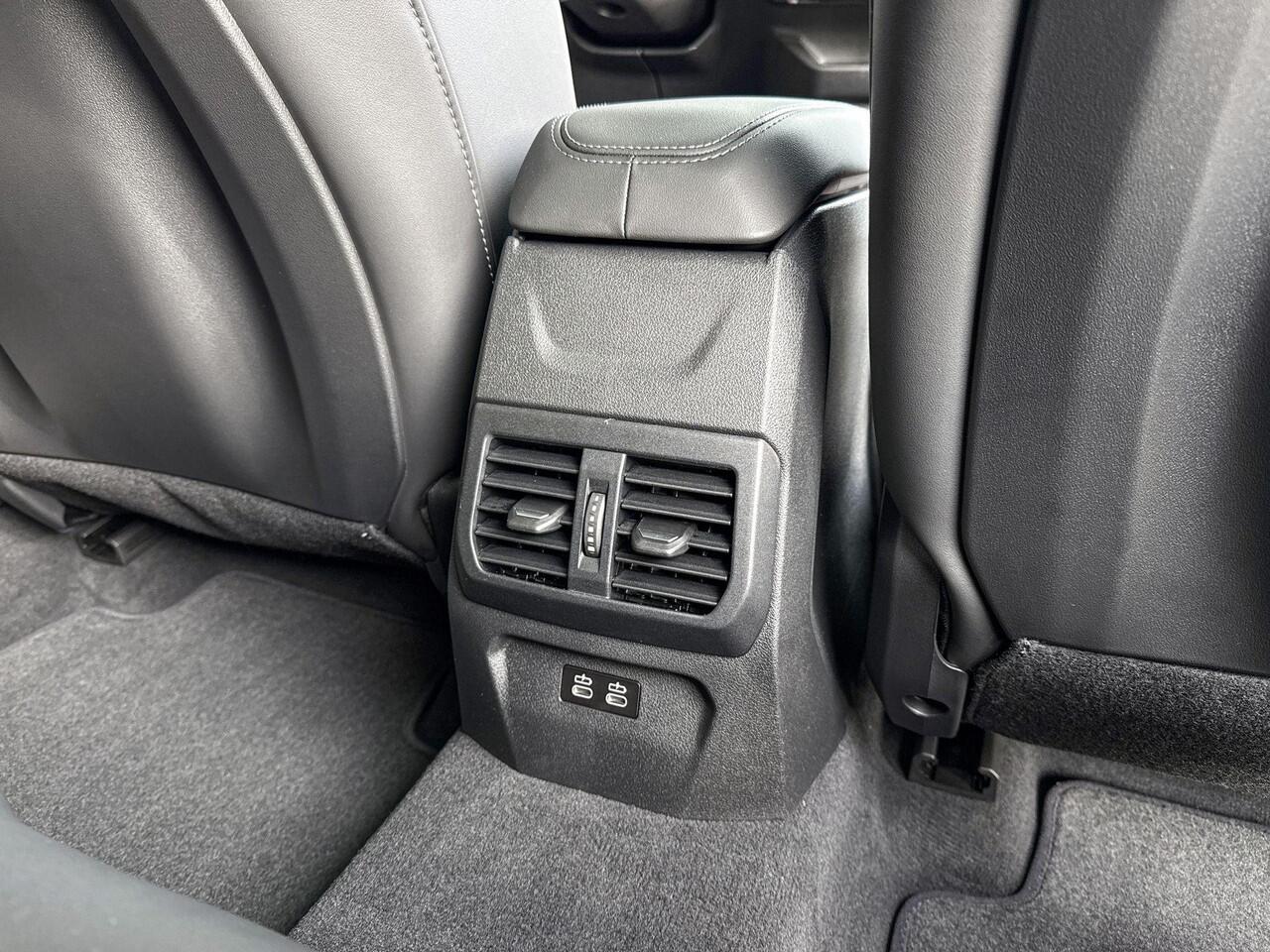 BMW 1-SERIE 120 M Sportpakket Pro / Innovation Pack / Comfort Access / Panoramadak