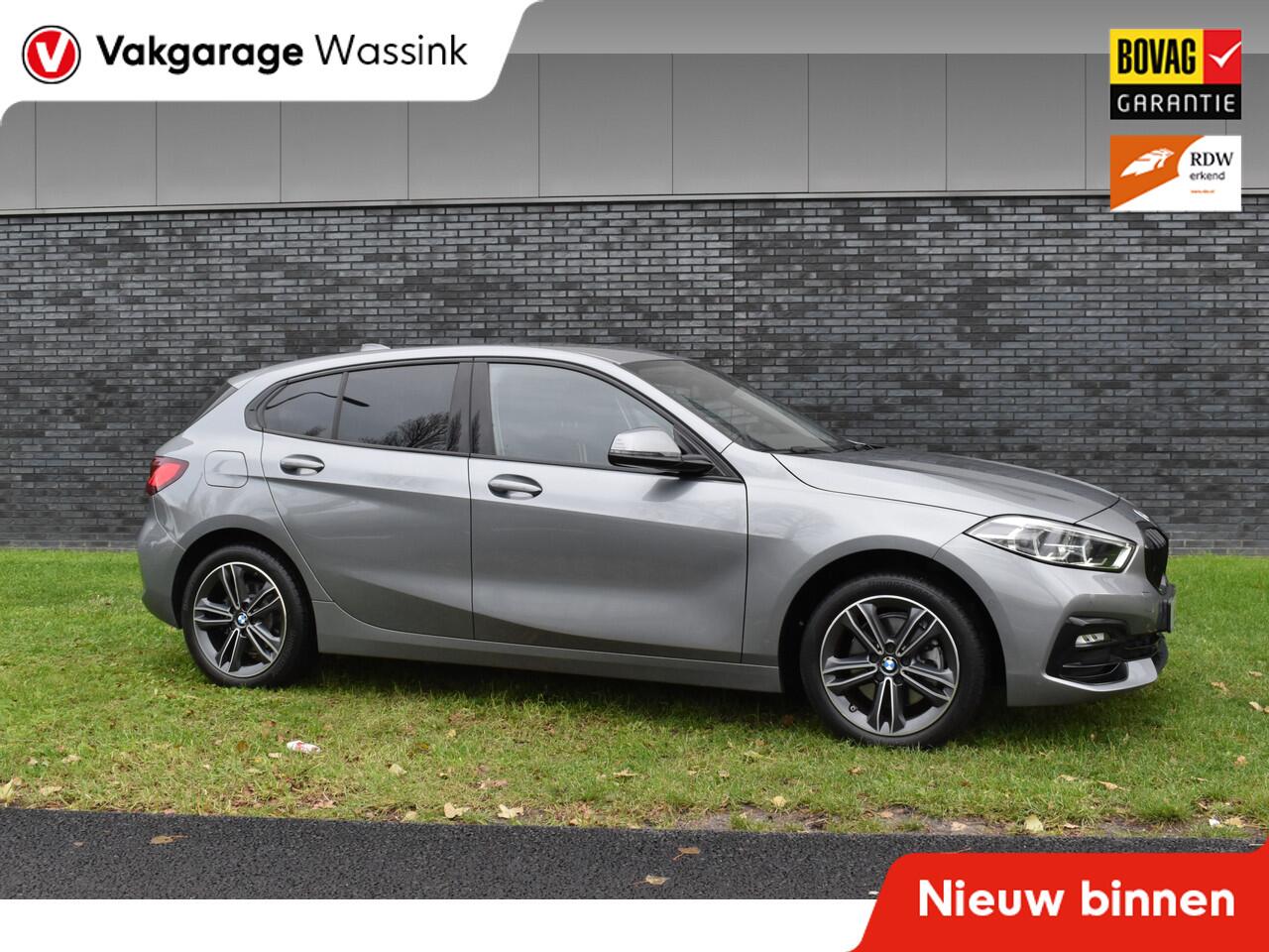 BMW 1-SERIE 118i Sport Line 1.5 100kW Automaat/Navigatie/carplay/stoelverwarming/btw auto