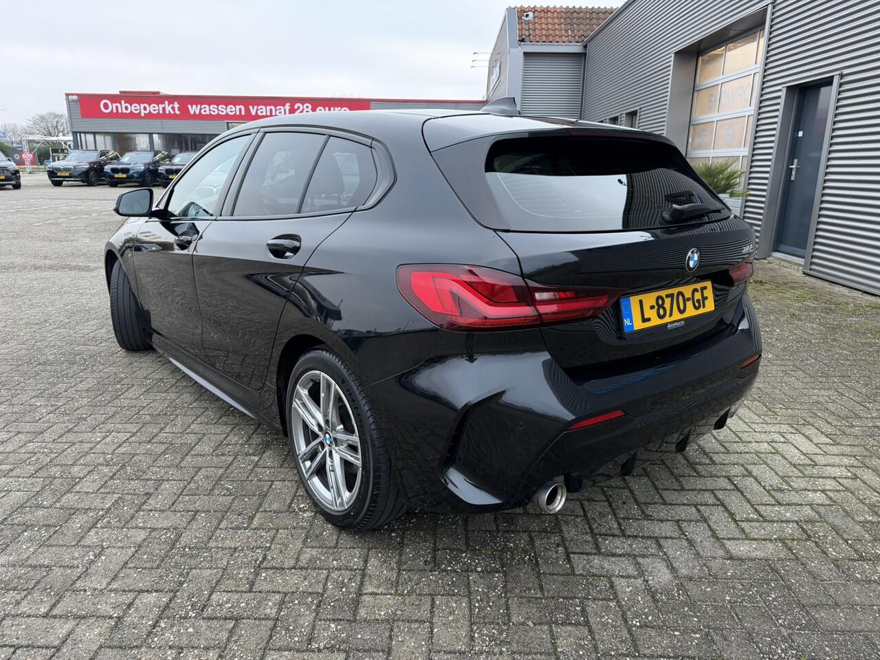 BMW 1-SERIE 118i Automaat M Sport Leer Carplay Cruise Control Adaptieve LED BTW Auto