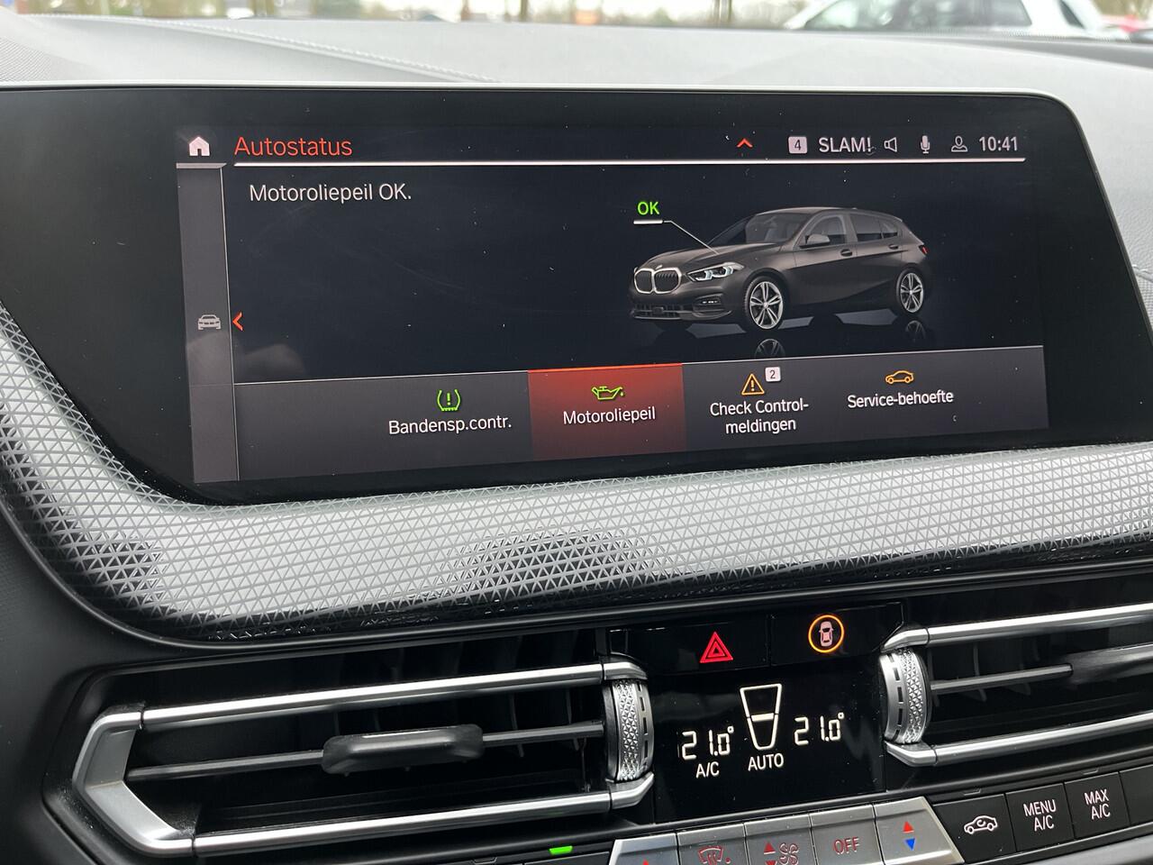 BMW 1-SERIE 118i Business Edition | DEALER OH | CARPLAY | CLIMA | CRUISE | NAVI | PDC V&A | VIRTUAL COCKPIT