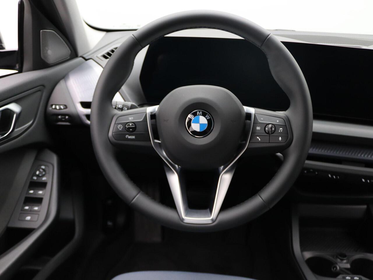 BMW 1-SERIE 120 DAB | HIFI | Driving Assistant | Harman Kardon | 18"