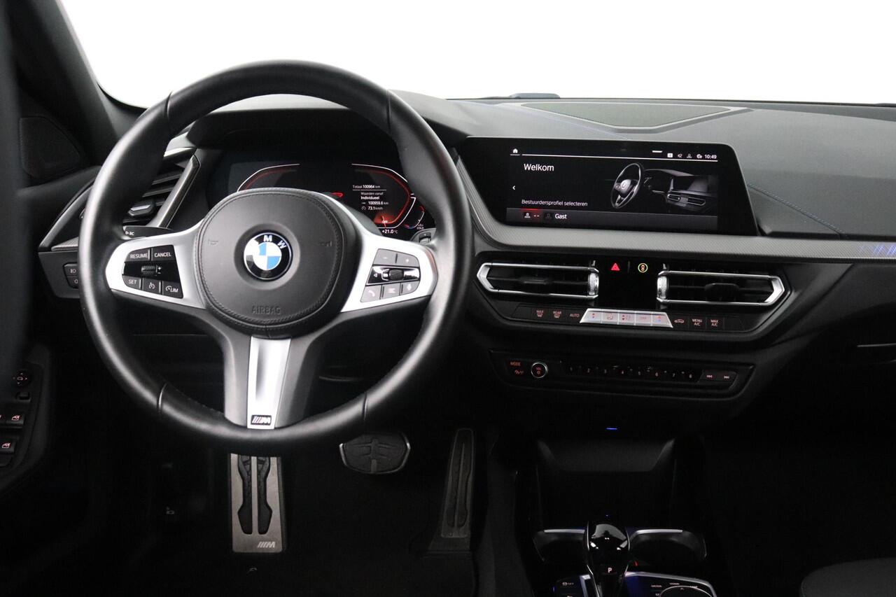 BMW 1-SERIE 118i M-sport | Sfeerverlichting | Sportstoelen | Sportline